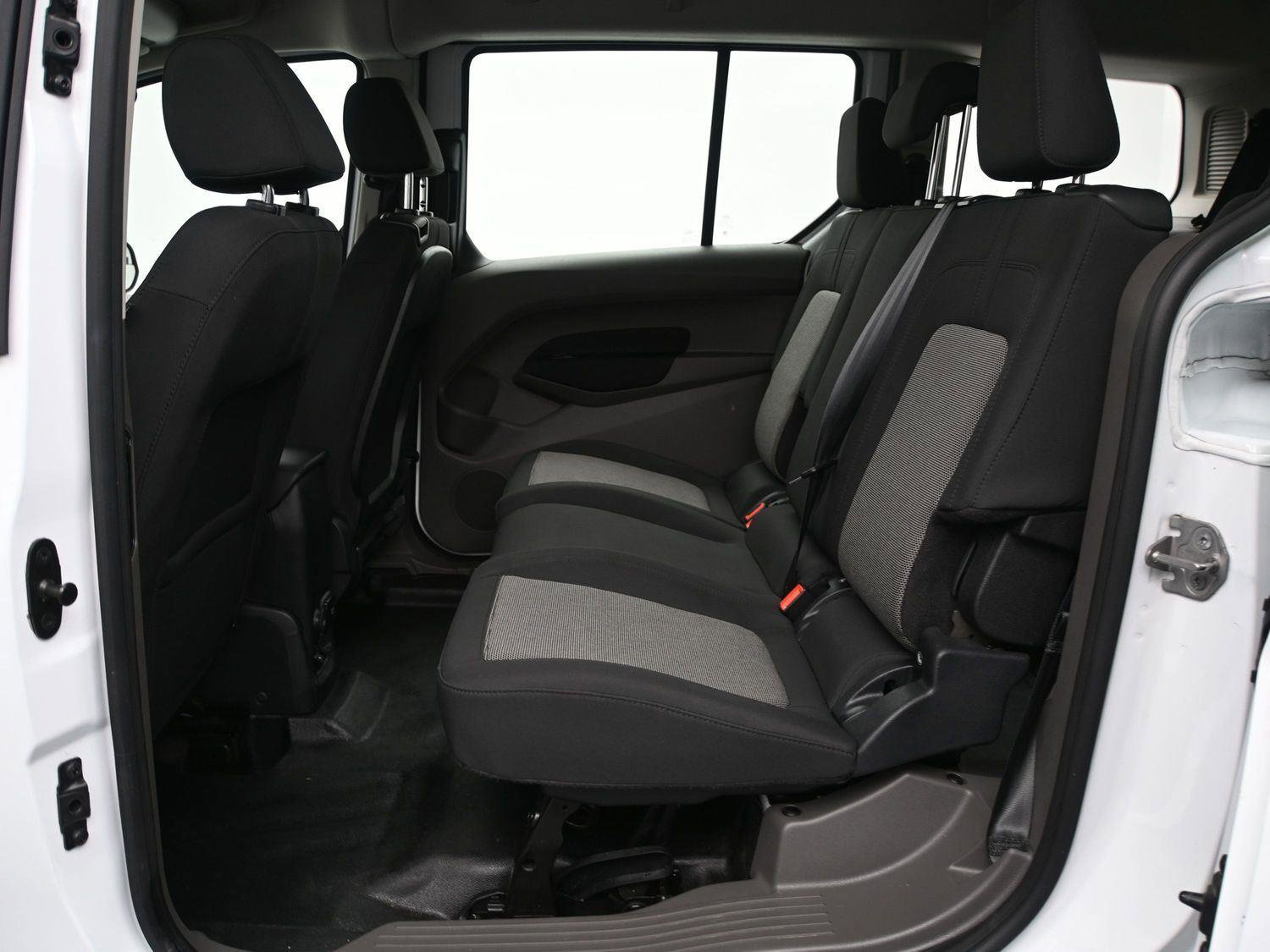 Used 2022 Ford Transit Connect XL image 8