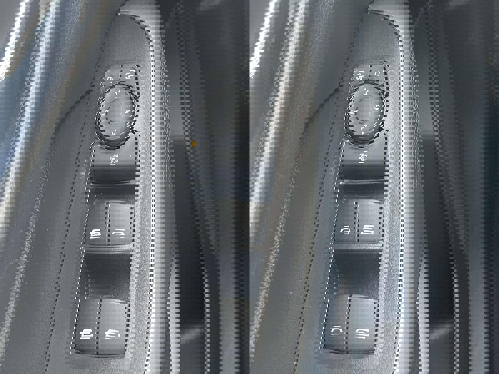 Used 2025 Chevrolet Trax LS image 23