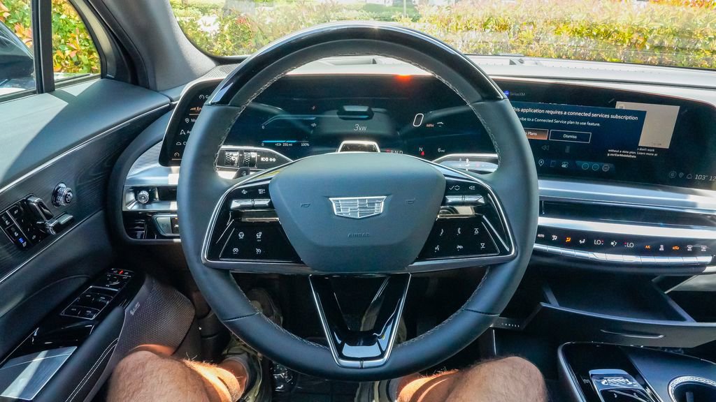 Used 2025 Cadillac Lyriq Sport image 25