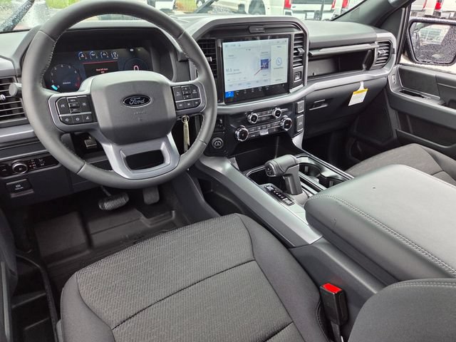 New 2026 Ford F150 XLT w/ Tow/Haul Package RWD image 8