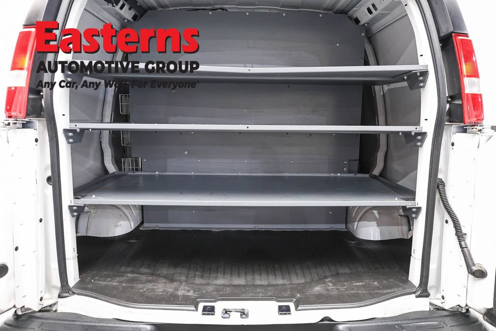 Used 2021 Chevrolet Express 2500 RWD image 9