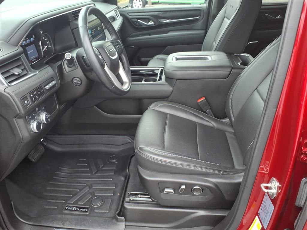Used 2021 GMC Yukon Denali w/ Denali Premium Package image 7