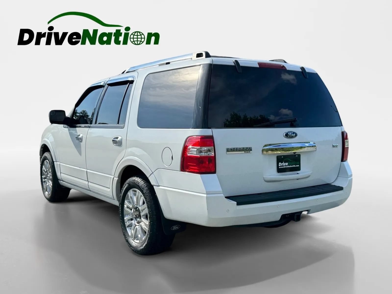Used 2014 Ford Expedition Limited w/ Equipment Group 301A AWD/4WD image 7