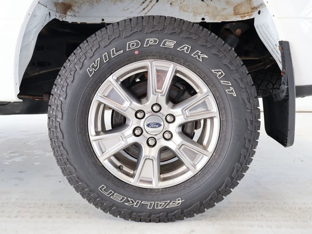 Used 2016 Ford F150 XLT w/ XTR Package image 34