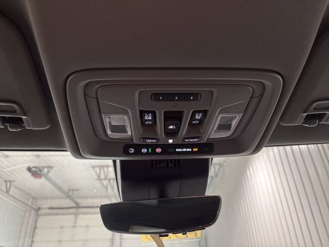 Used 2022 Chevrolet Silverado 1500 LTZ w/ LTZ Premium Package AWD/4WD image 15