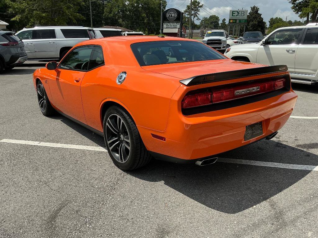 Used 2014 Dodge Challenger SRT8 Core RWD image 7