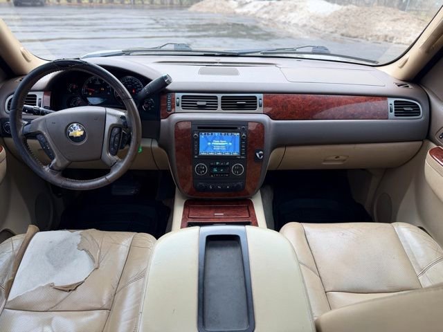 Used 2011 Chevrolet Suburban LTZ image 18