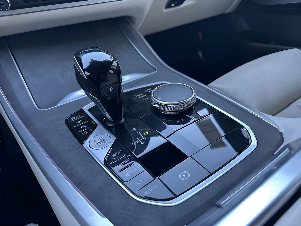 Used 2022 BMW X5 M50i AWD/4WD image 23