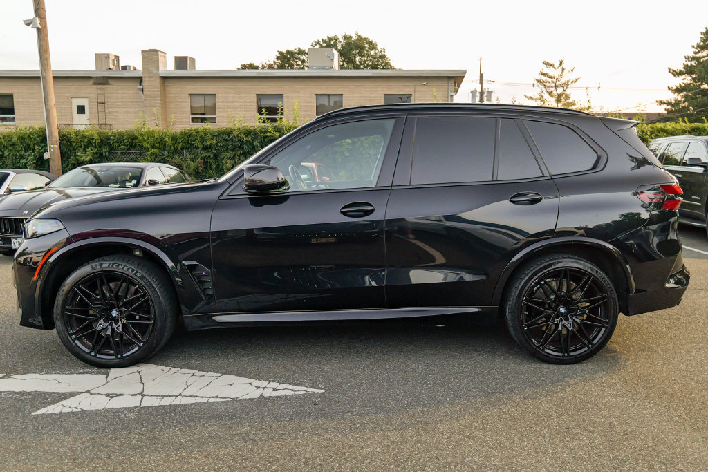 Used 2024 BMW X5 M Competition w/ Executive Package AWD/4WD image 4