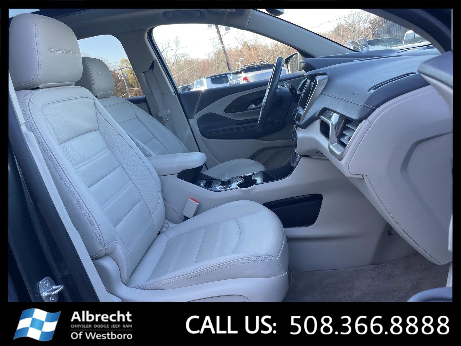 Used 2022 GMC Terrain Denali w/ Denali Premium Package image 21