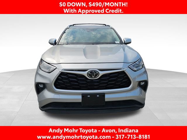 Used 2020 Toyota Highlander XLE image 3