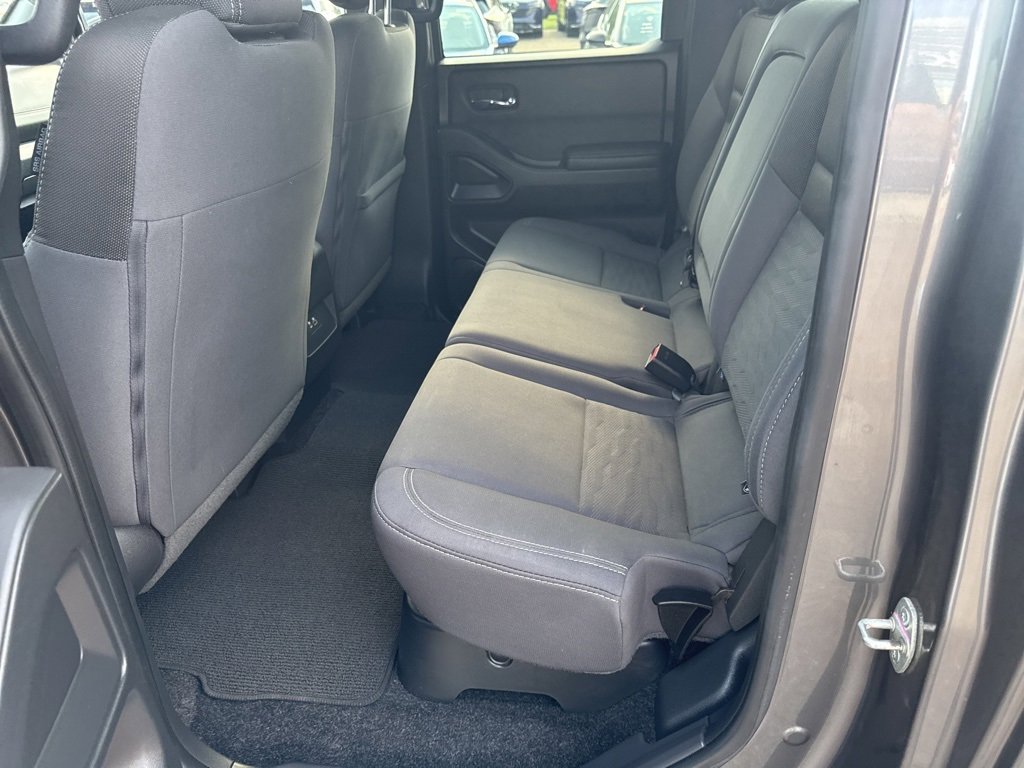 Used 2023 Nissan Frontier SV w/ Midnight Edition Package image 15