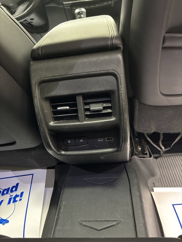 Used 2019 Cadillac XT4 Premium Luxury AWD/4WD image 28