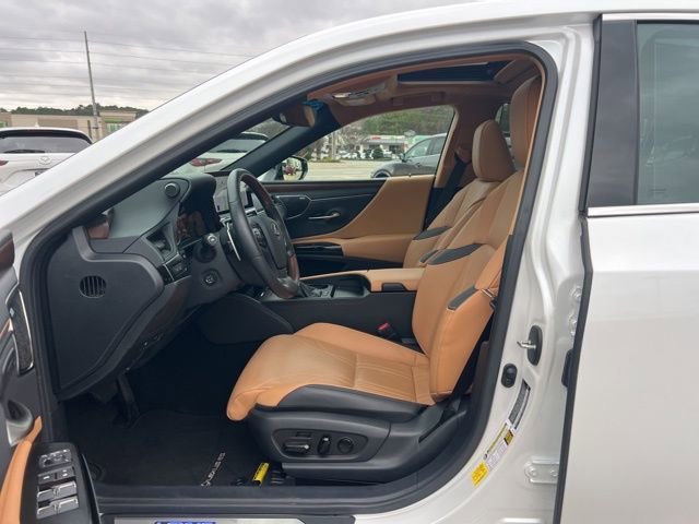 Used 2025 Lexus ES 300h Ultra Luxury image 30