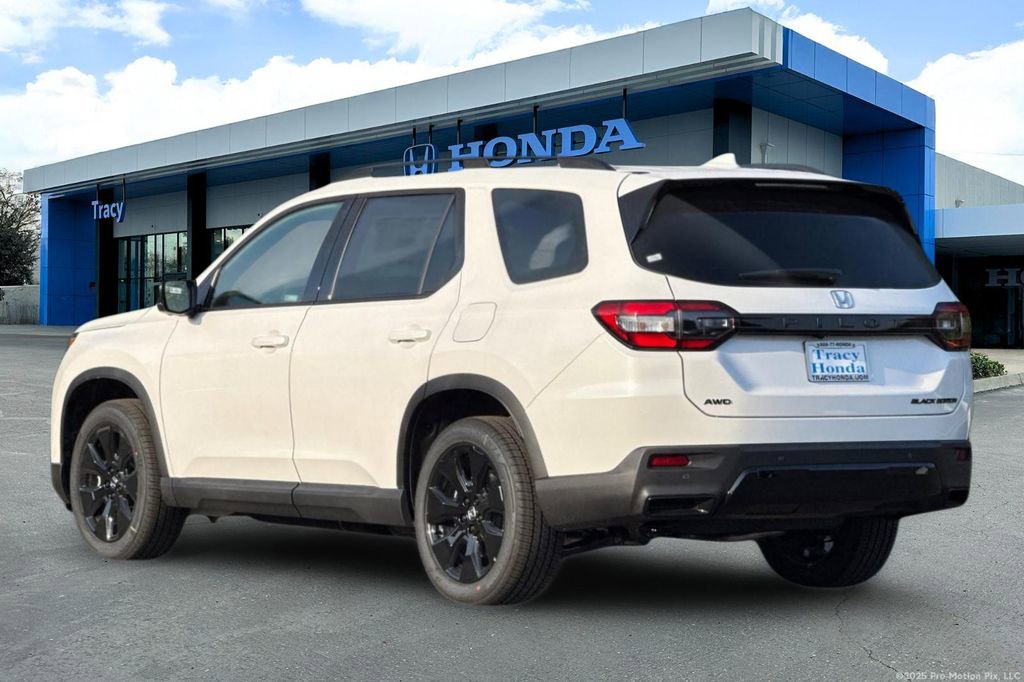 New 2026 Honda Pilot Black Edition image 10