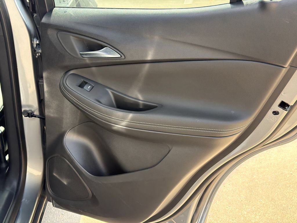 Used 2025 Buick Encore GX Preferred FWD image 16