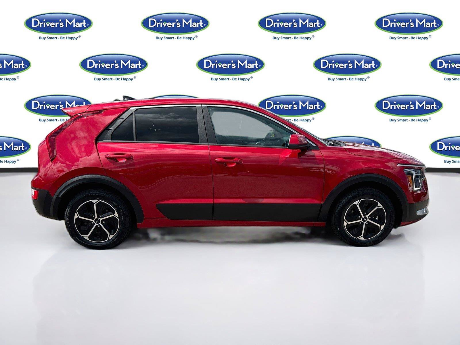 Used 2025 Kia Niro LX FWD image 8