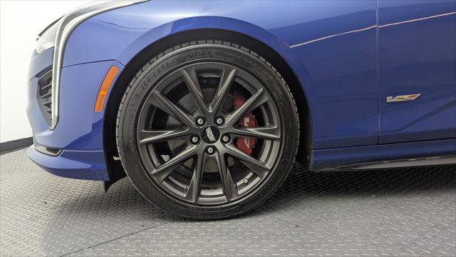 Used 2020 Cadillac CT4 V image 32