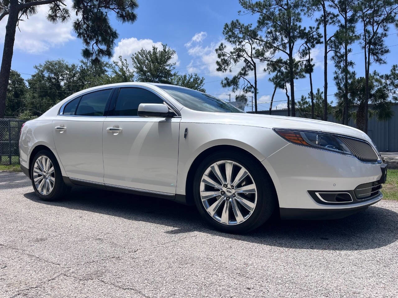 Used 2014 Lincoln MKS AWD w/ Equipment Group 201A image 10
