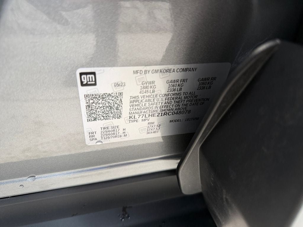 Used 2024 Chevrolet Trax LT w/ Sunroof Package FWD image 36