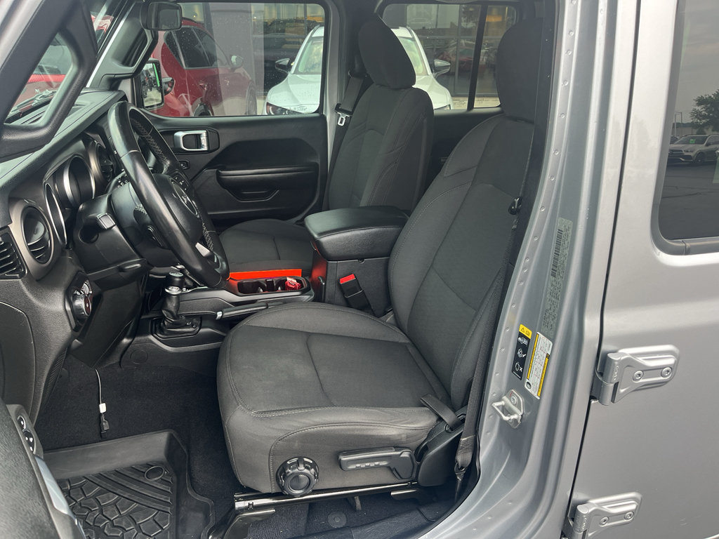 Used 2020 Jeep Wrangler Unlimited Sport S AWD/4WD image 24