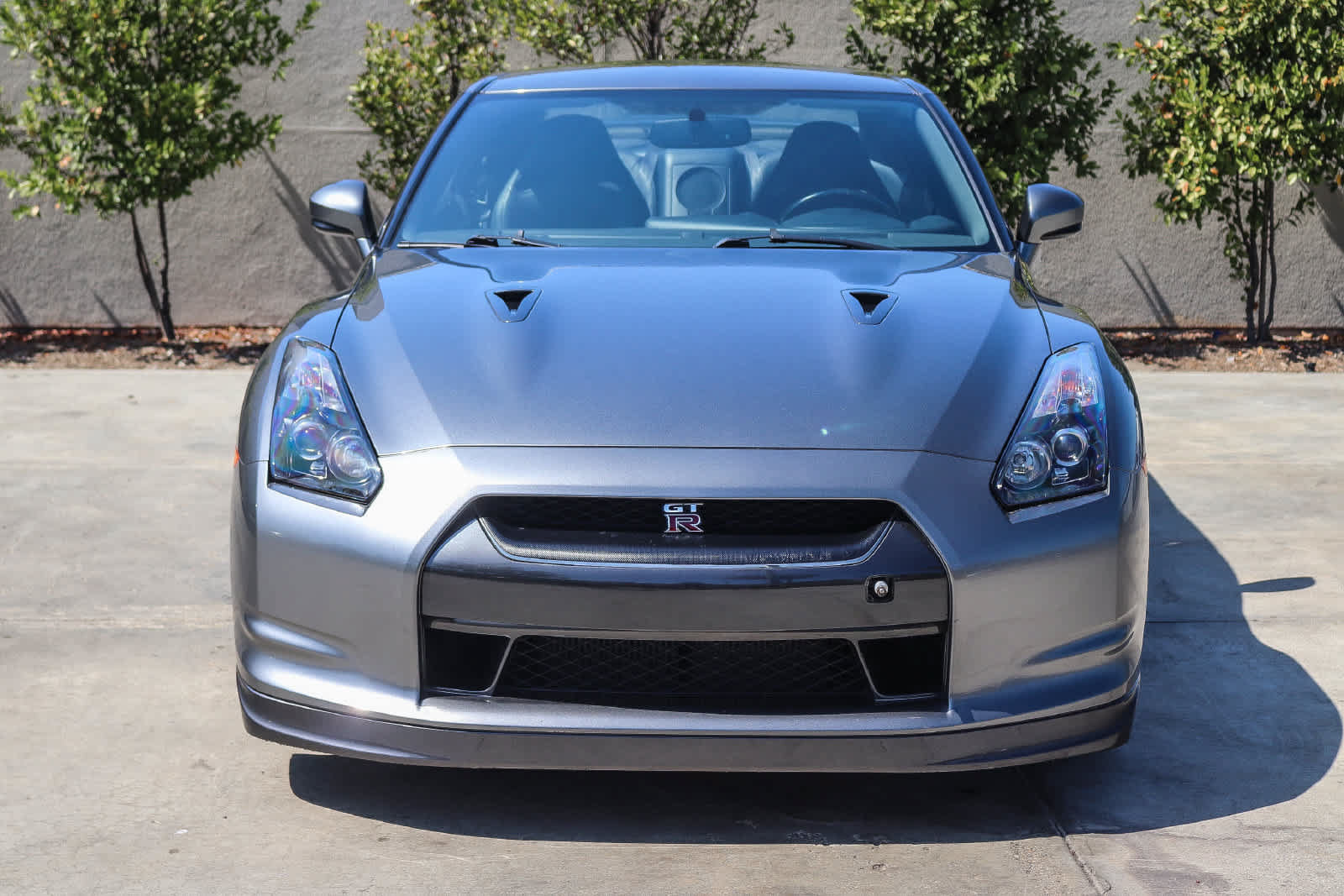 Used 2009 Nissan GT-R Premium AWD/4WD image 2