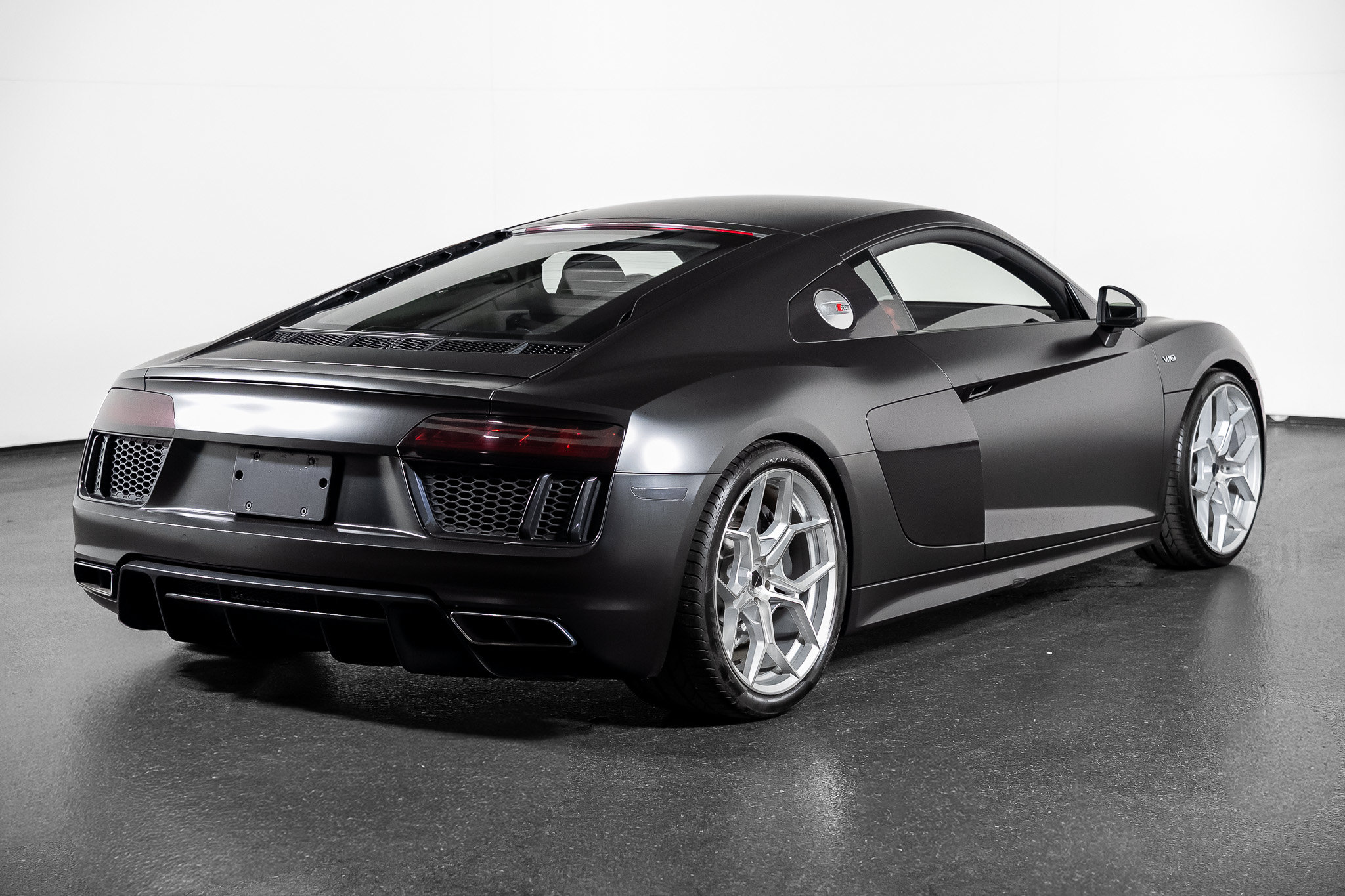 Used 2017 Audi R8 V10 AWD/4WD image 28