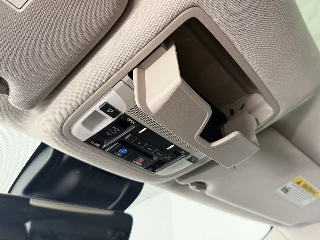 Used 2020 Acura MDX SH-AWD w/ Technology Package image 58