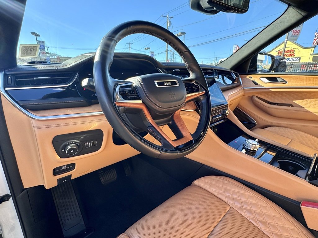 Certified 2022 Jeep Grand Cherokee L Summit image 12