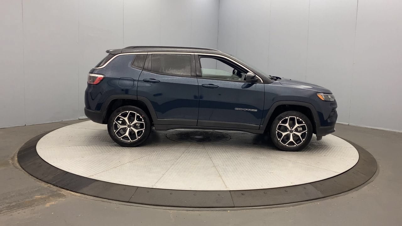 New 2026 Jeep Compass Limited AWD/4WD image 6
