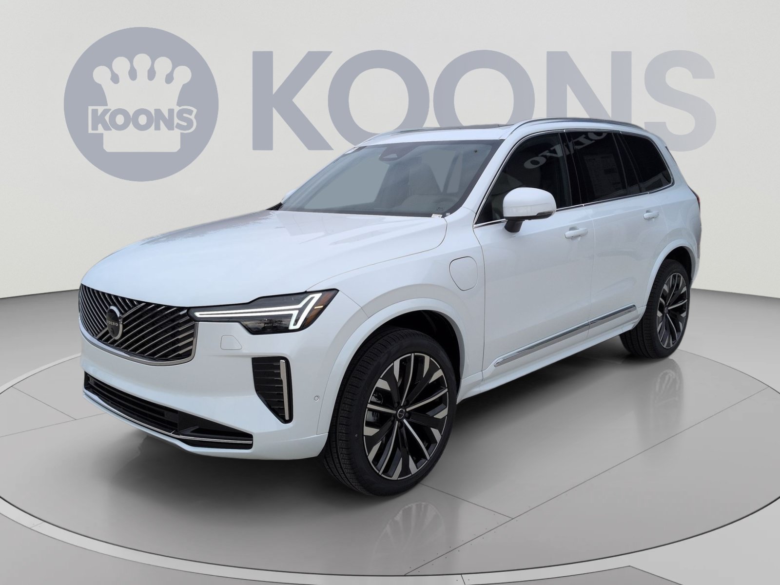 New 2026 Volvo XC90 T8 Plus w/ Protection Package Premier AWD/4WD image 5