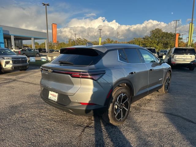 New 2026 Chevrolet Equinox EV LT image 3