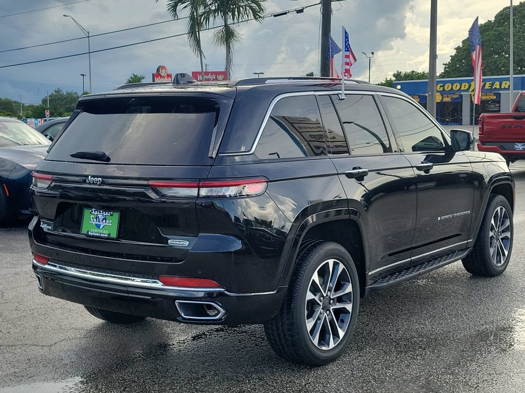 Used 2023 Jeep Grand Cherokee Overland w/ Luxury Tech Group IV RWD image 3