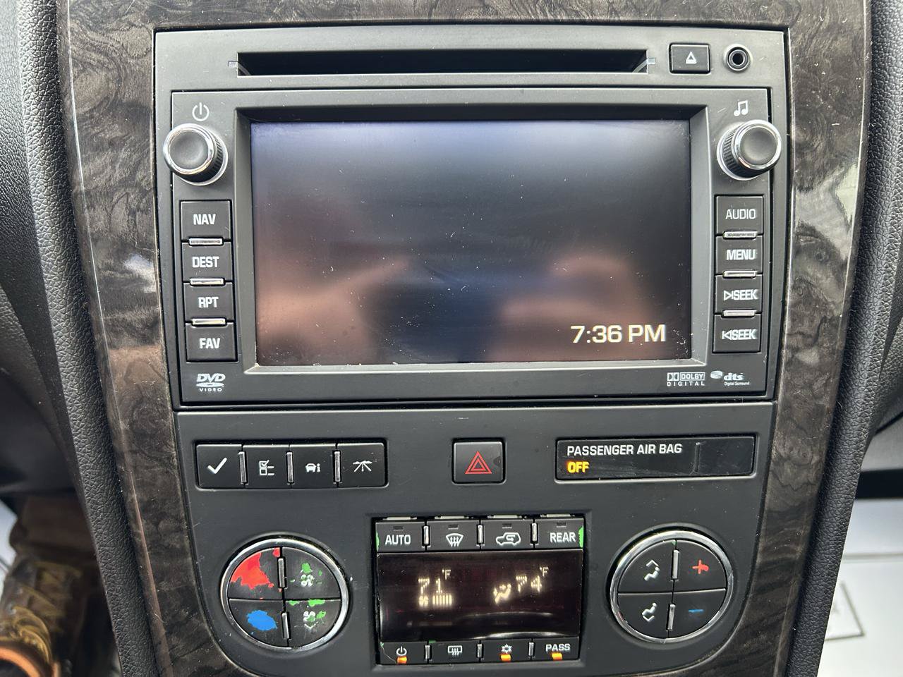 Used 2011 GMC Acadia Denali AWD/4WD image 24