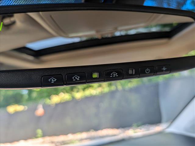 Used 2011 Toyota Avalon Limited FWD image 37