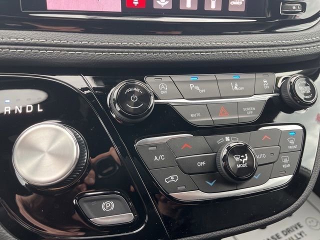 New 2026 Chrysler Pacifica Select image 20