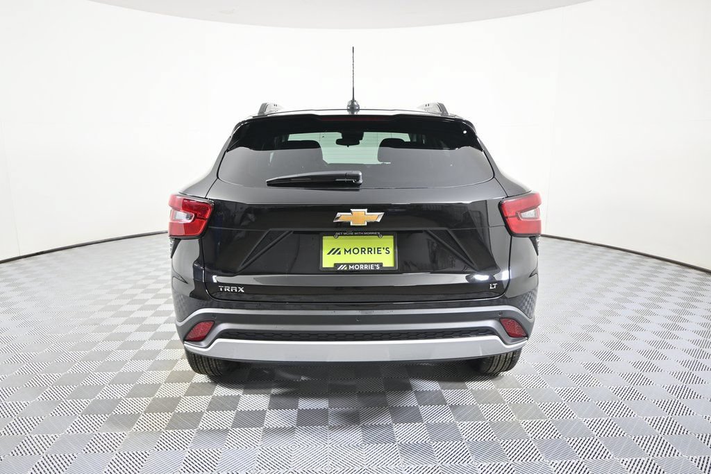 New 2026 Chevrolet Trax LT w/ Driver Confidence Package FWD image 5