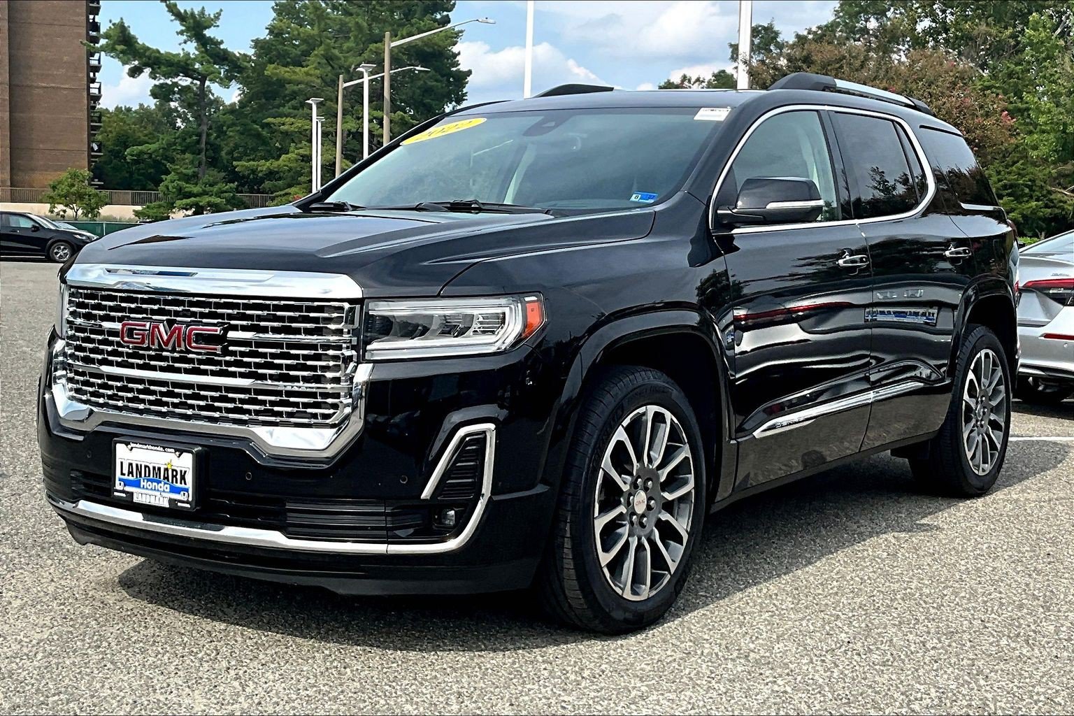 Used 2022 GMC Acadia Denali