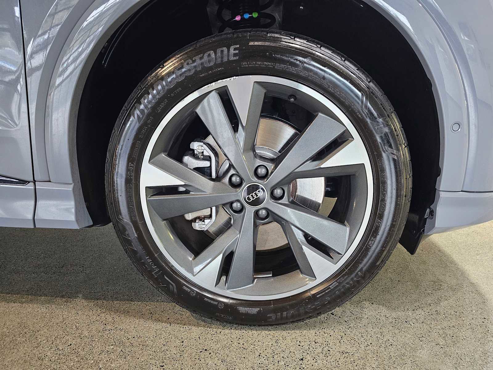 Used 2023 Audi Q4 e-tron Premium Plus image 9