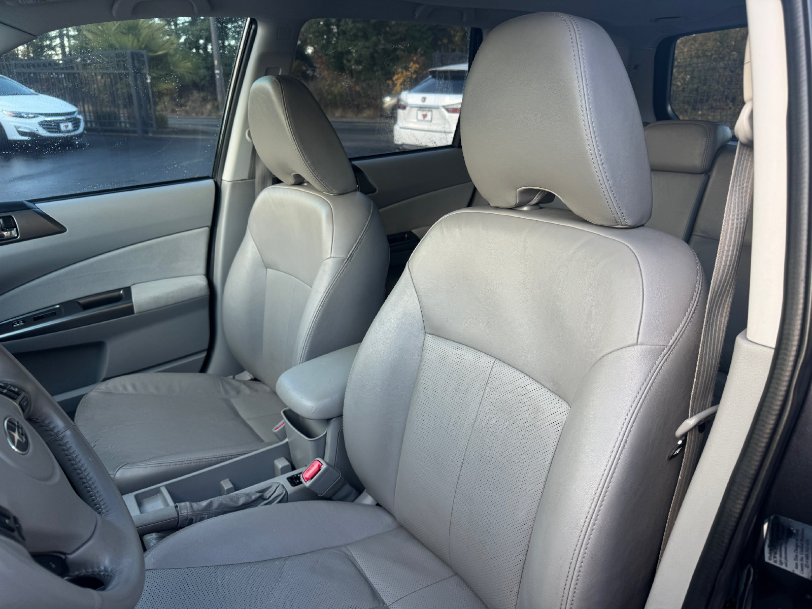 Used 2011 Subaru Forester 2.5X Limited AWD/4WD image 11