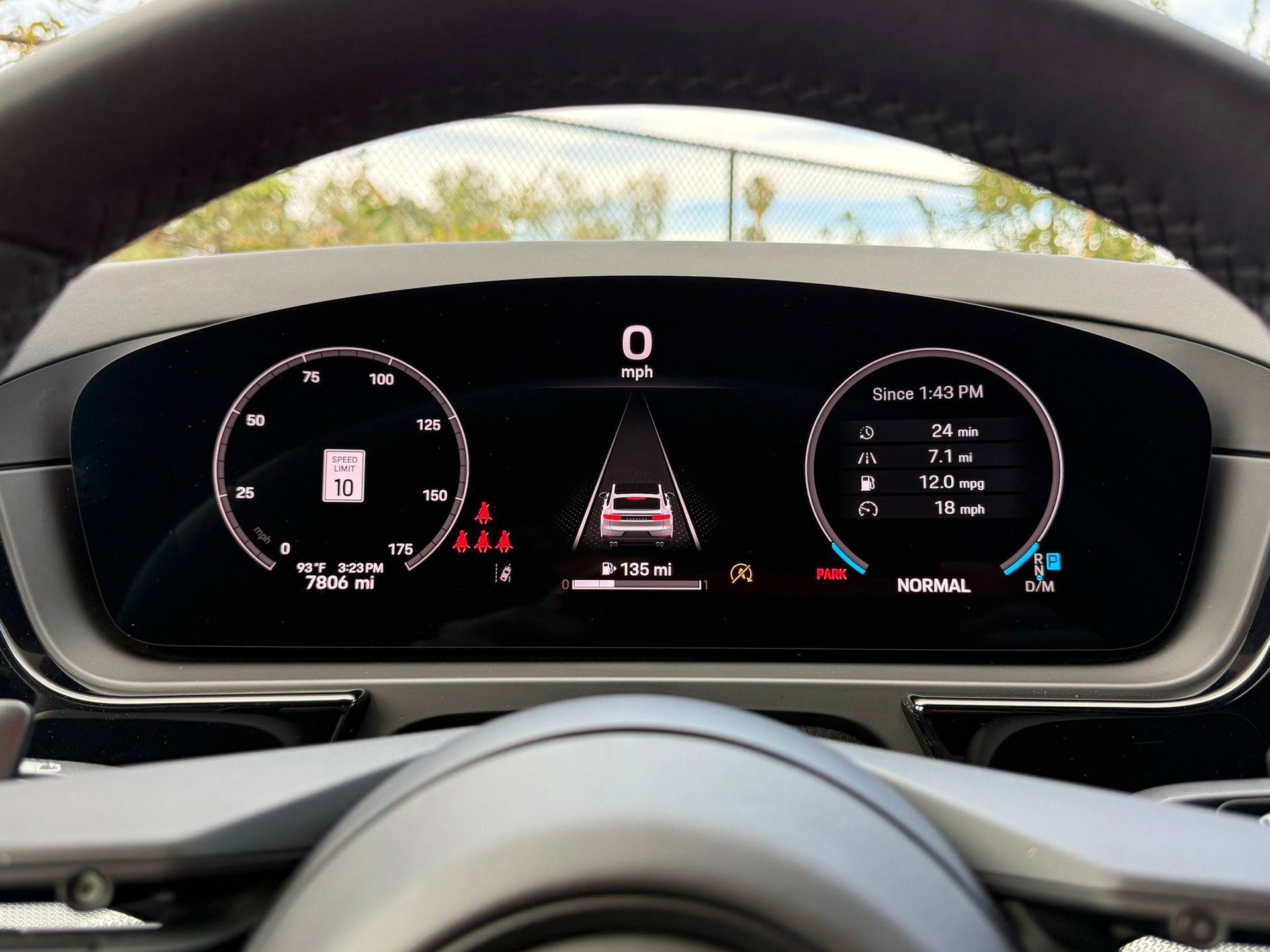 Used 2025 Porsche Cayenne Coupe image 16