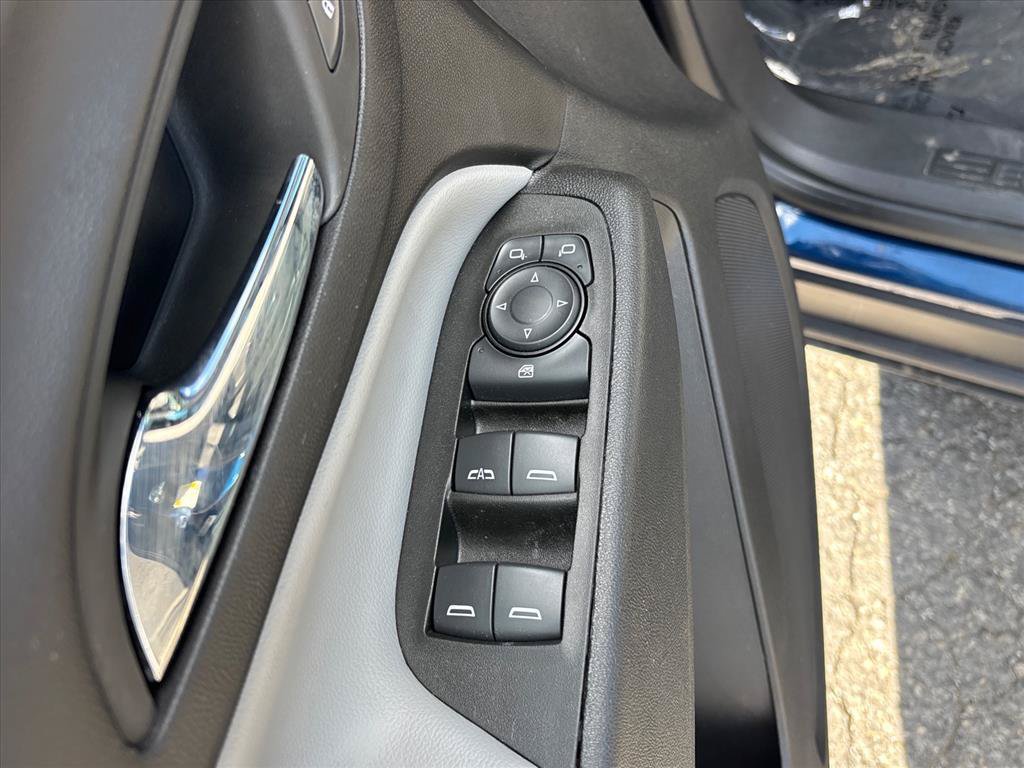 Used 2022 Chevrolet Equinox LS AWD/4WD image 18