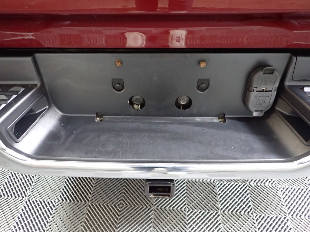 Used 2019 RAM 1500 Laramie AWD/4WD image 14