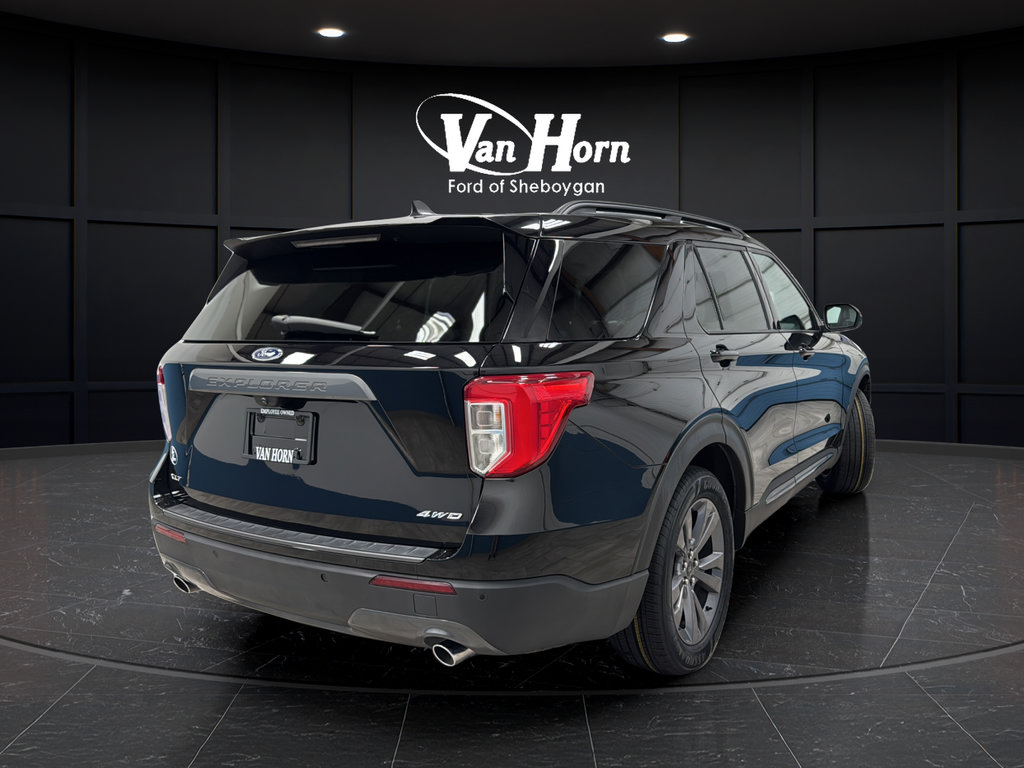 Used 2023 Ford Explorer XLT w/ Equipment Group 202A AWD/4WD image 7