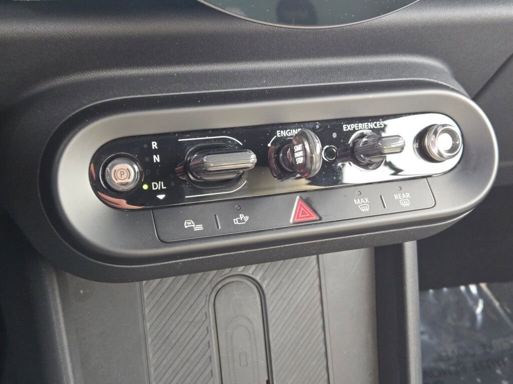 Used 2025 MINI Cooper S image 23