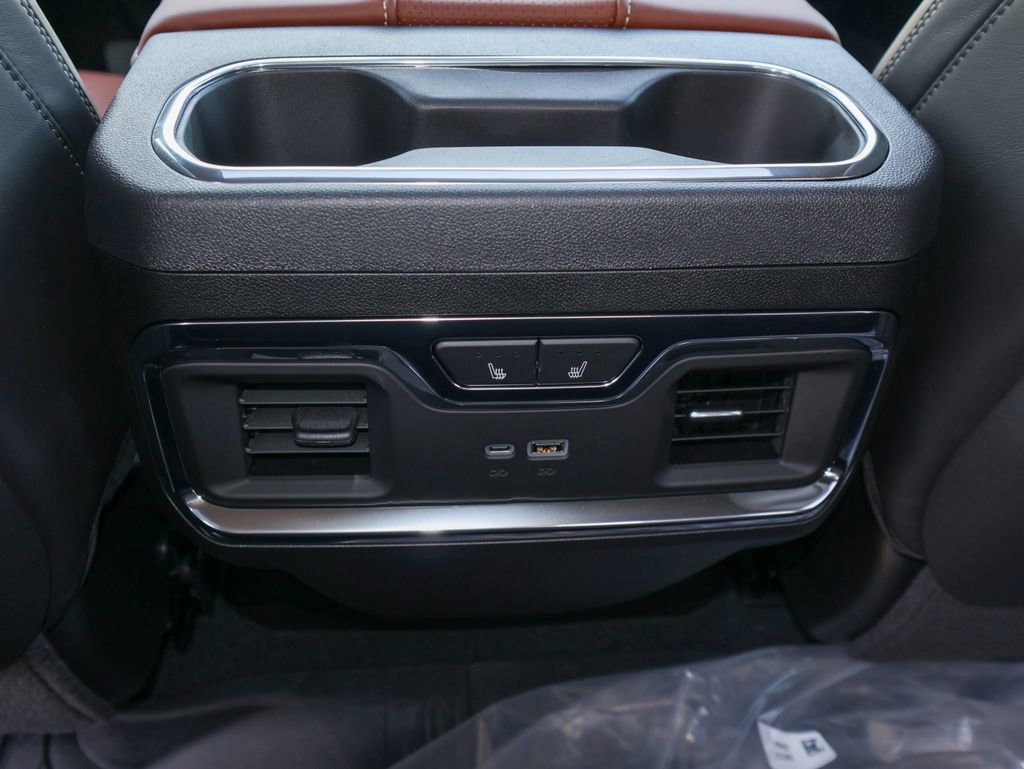 New 2026 GMC Sierra 2500 Denali Ultimate w/ Max Trailering Package AWD/4WD image 15