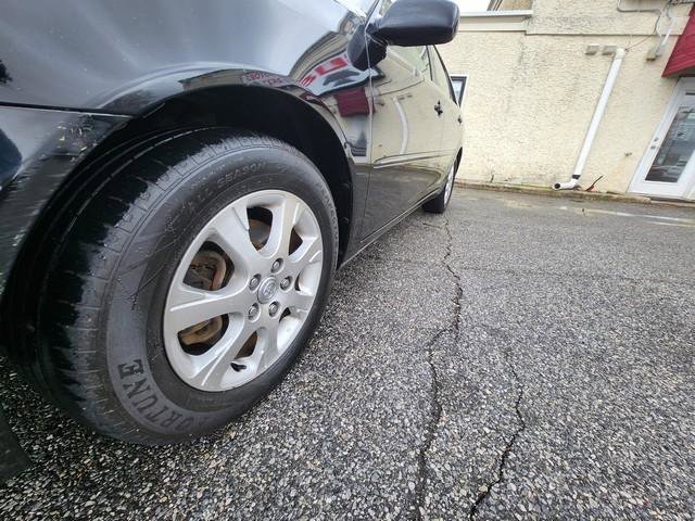 Used 2005 Toyota Camry LE FWD image 23
