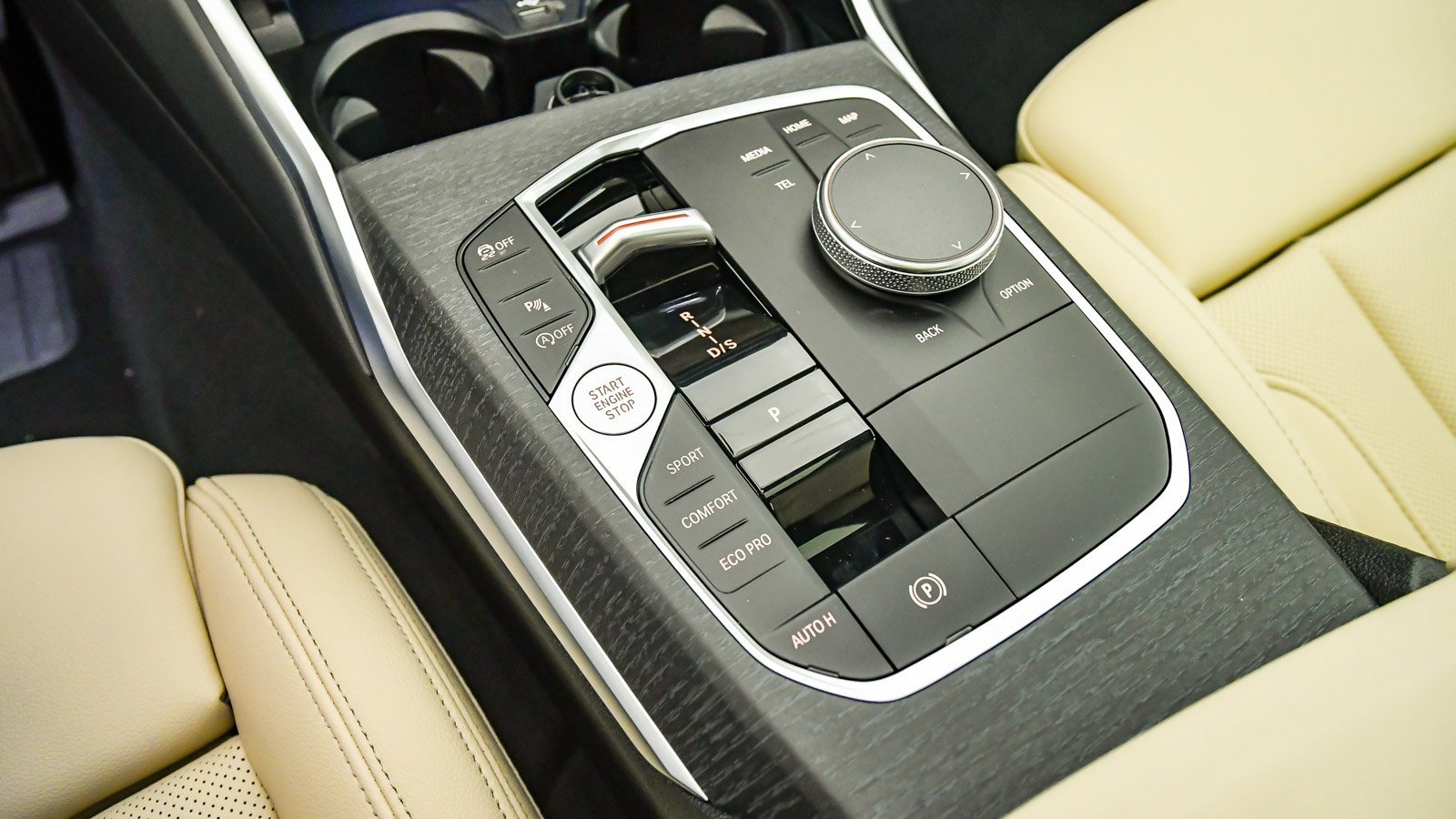 New 2026 BMW 330i xDrive Sedan w/ Premium Package image 22