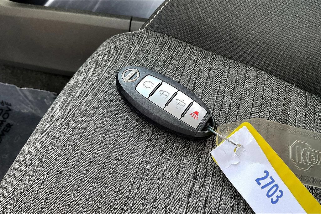 Used 2022 Nissan Rogue SV FWD image 32