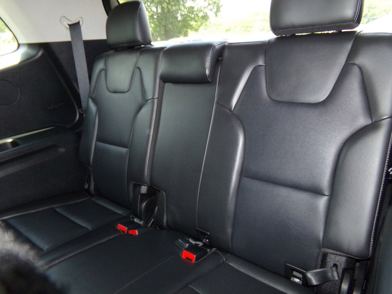 Used 2022 Kia Telluride EX w/ EX Premium Package image 18